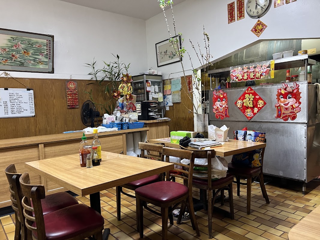 New Lun Ting Cafe Pork Chop House