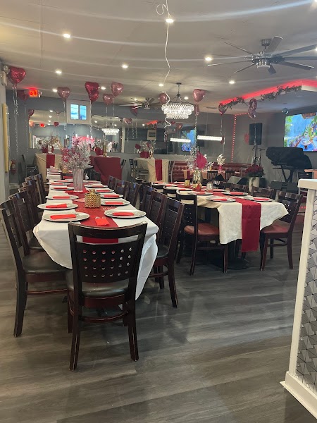 Noobai Restaurant and Lounge