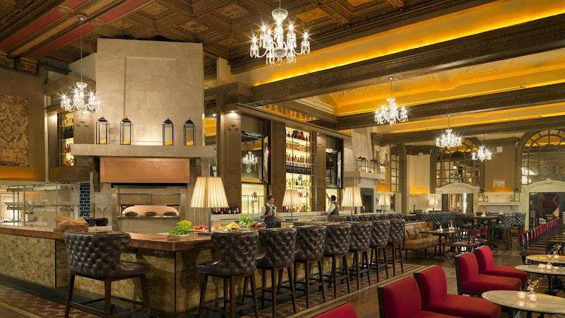 OAK Long Bar + Kitchen