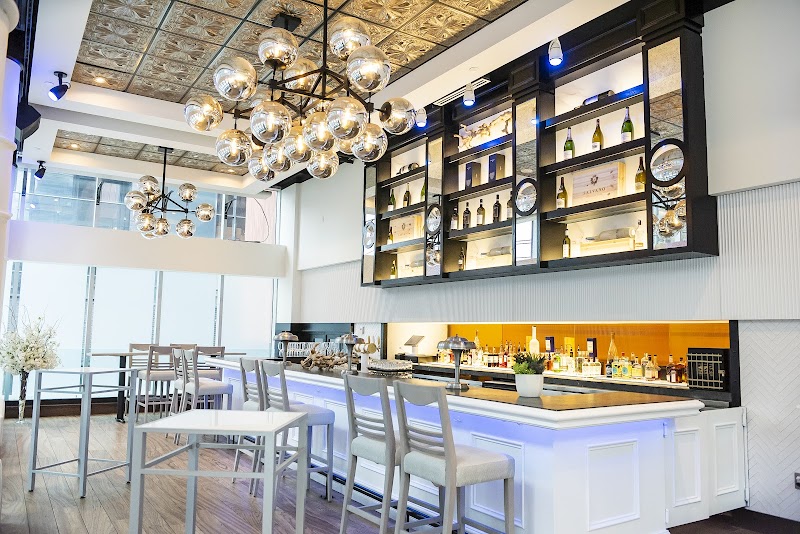 Petros82 Restaurant