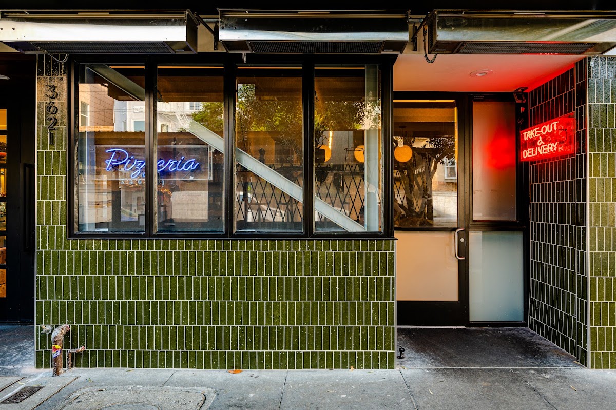 Pizzeria Delfina - Mission