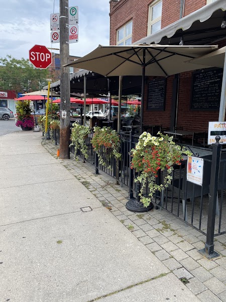 Queen's Pasta Café