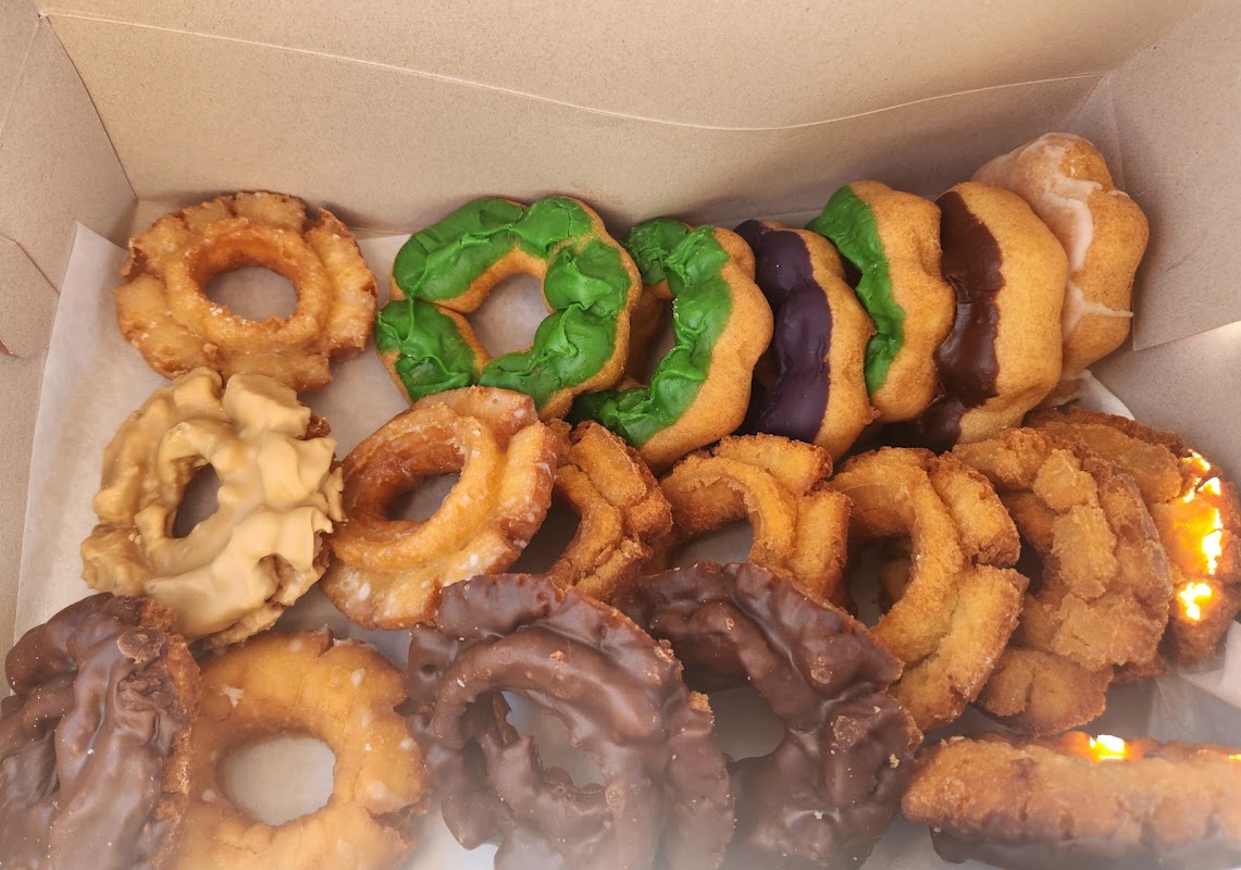 Royal Pin Donuts