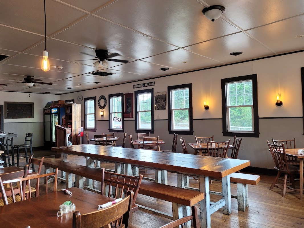 Rustic Tables Restaurant & Bar
