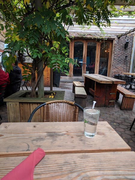 Rustik Tavern
