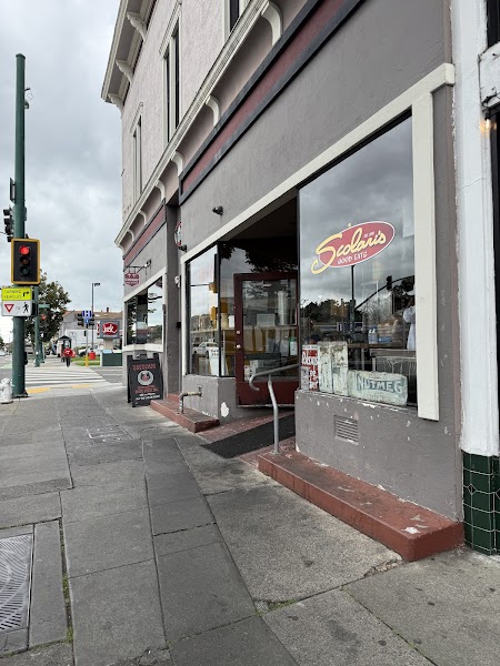 Scolari's Good Eats