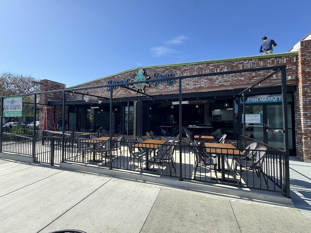 Seven Seas Bar and Grill Vista