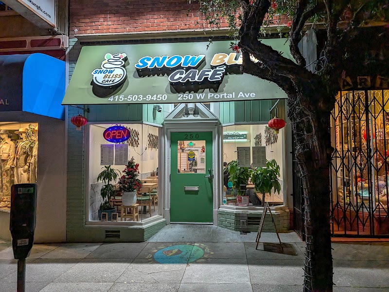 Snow Bliss Cafe