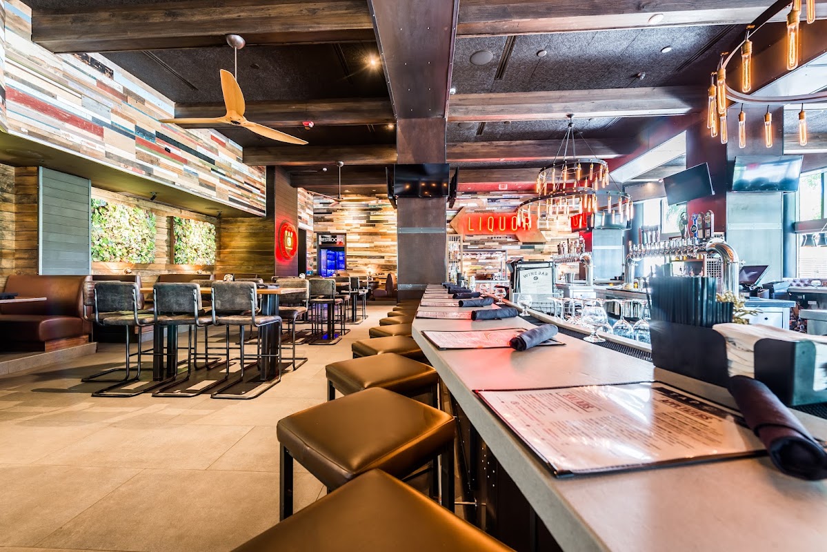 Tap 42 Craft Kitchen & Bar - Midtown Miami