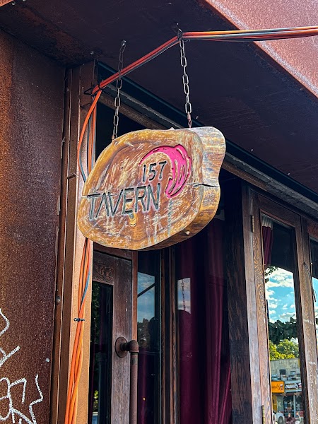 Tavern 157