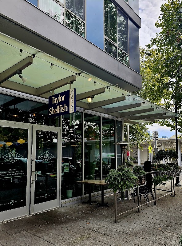 Taylor Shellfish Oyster Bar