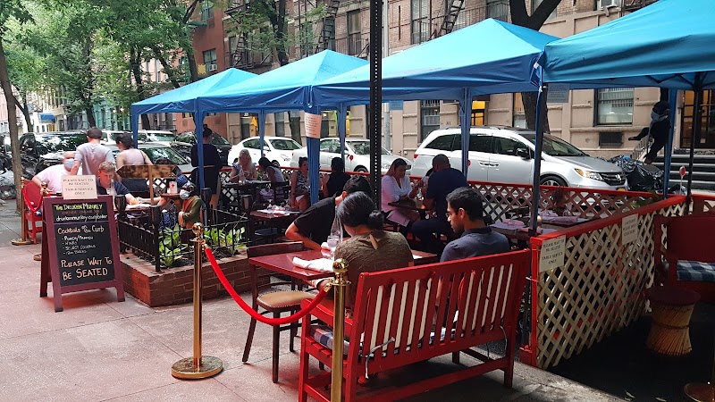 The Drunken Munkey - UES