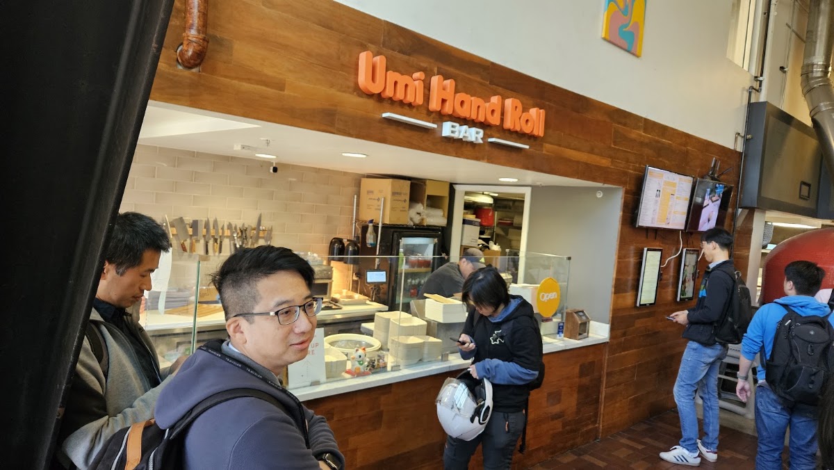 Umi Hand Roll Bar