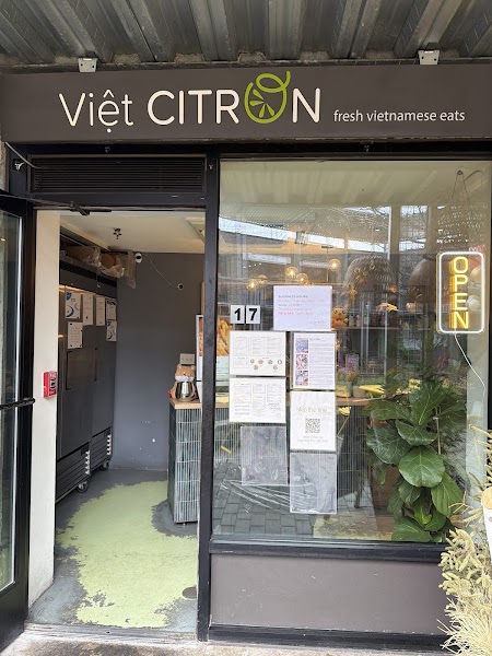 Viet CITRON @ Bow Market