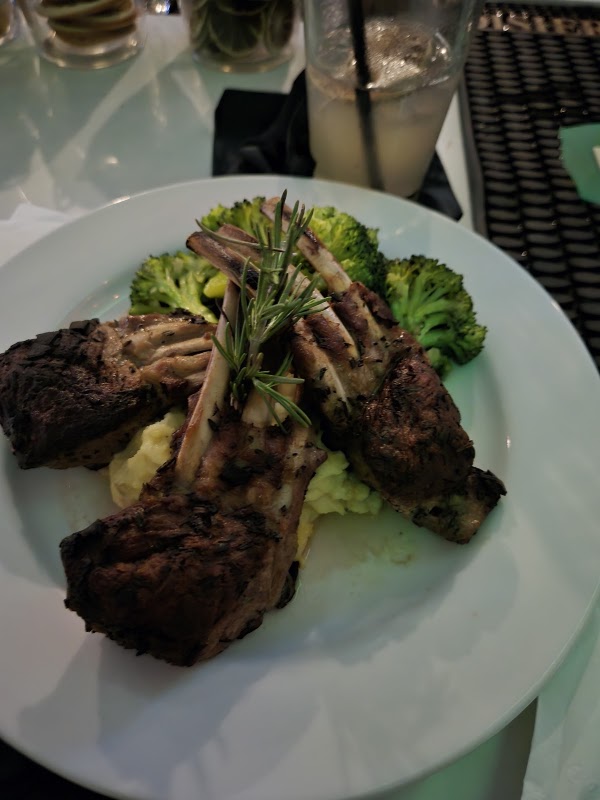 Yummy's Restaurant & Catering
